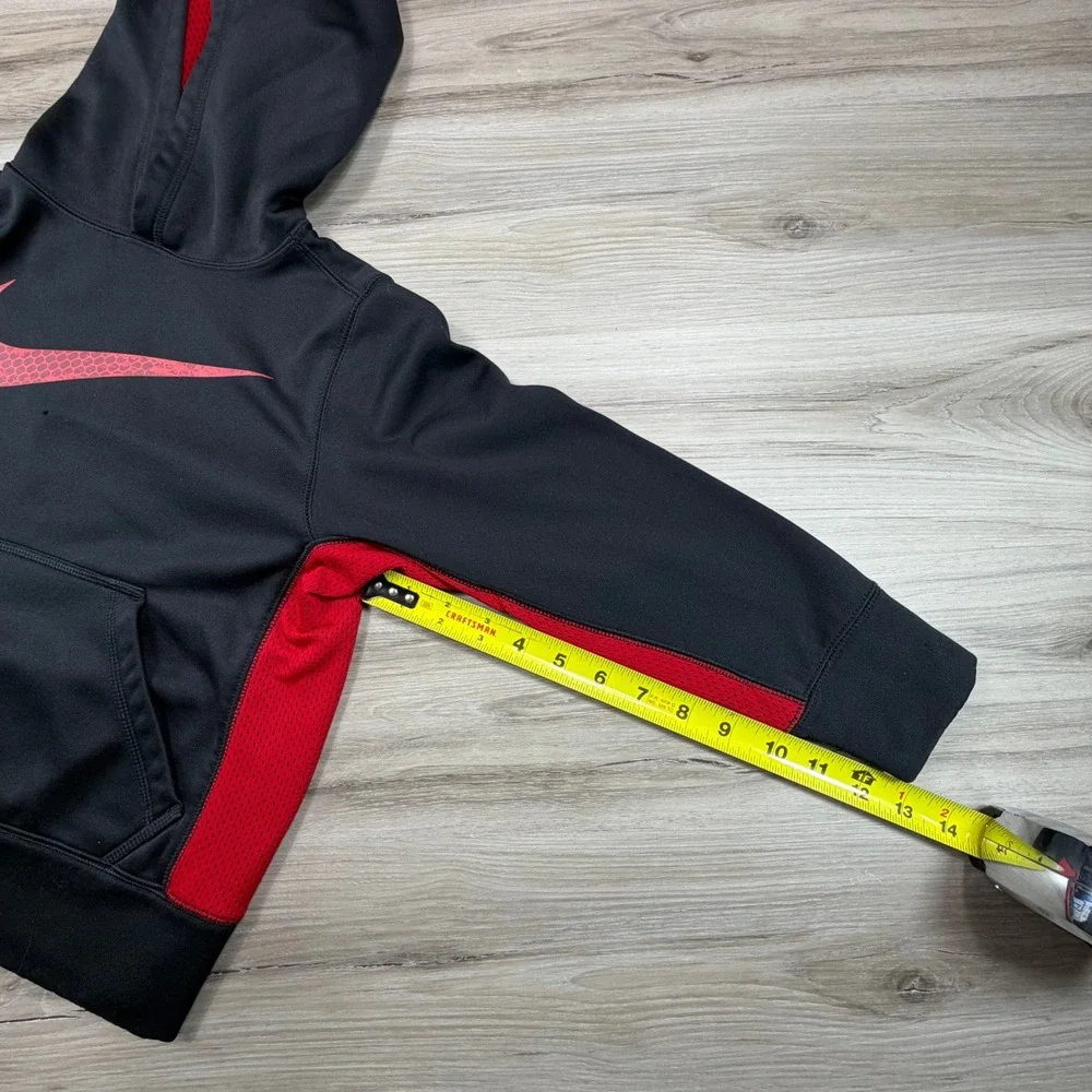 Kids Nike Therma Fit Hoodie Black Red‎ Logo Activewear Size XS